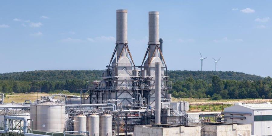 Exterior view of BASF combined cycle power plant